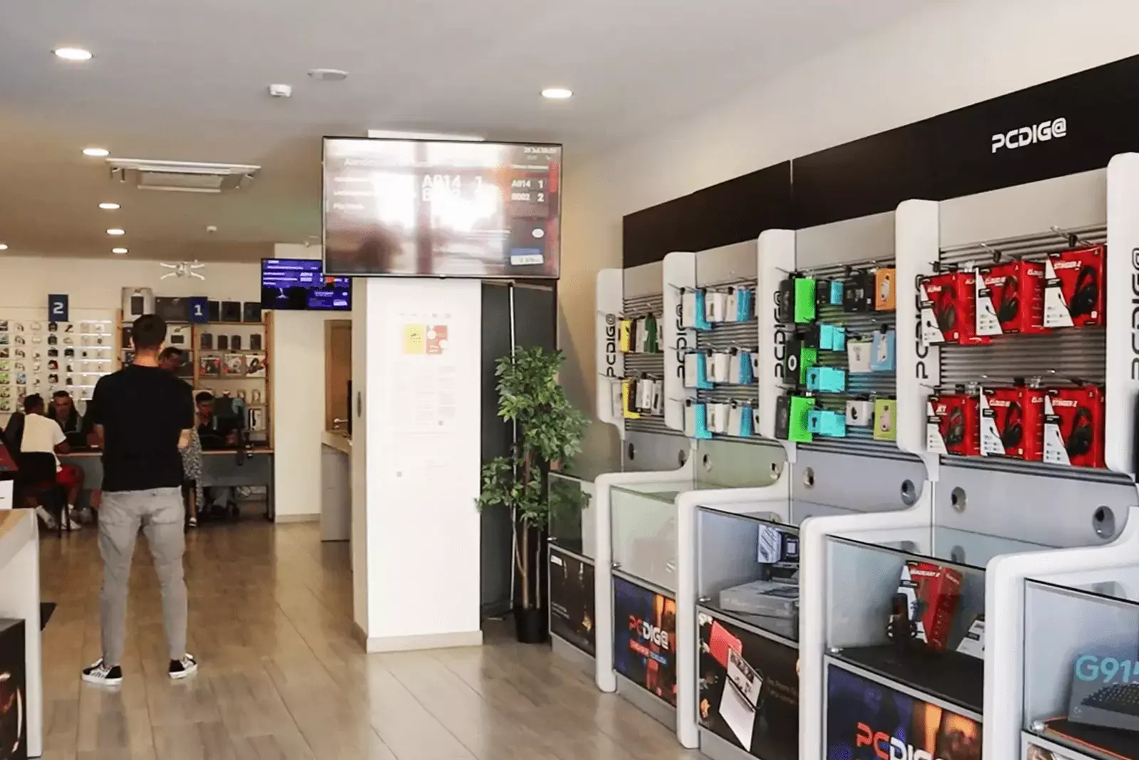 Moviik Queue Management system at retailer PCDIGA