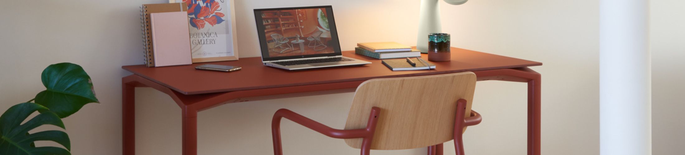 Desks Desks