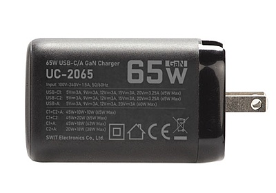 UC-2065 | 2xUSB-C + 1x USB-A 65W Fast USB-C Charger UC-2065 | 2xUSB-C + 1x USB-A 65W Fast USB-C Charger