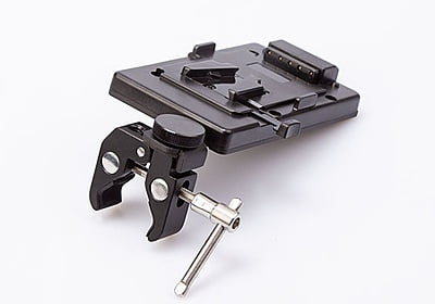 S-7200S | V-mount battery plate with clamp for tripod mount, and D-tap socket. S-7200S | V-mount battery plate with clamp for tripod mount, and D-tap socket.