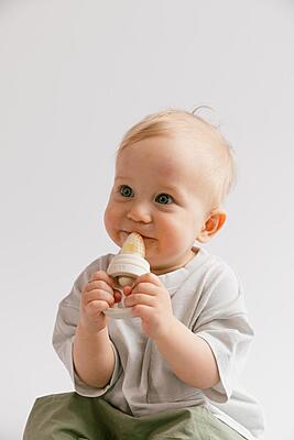 BIBS Baby Feeder Ivory BIBS Baby Feeder Ivory