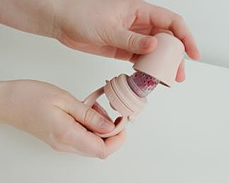 BIBS Baby Feeder Ivory BIBS Baby Feeder Ivory