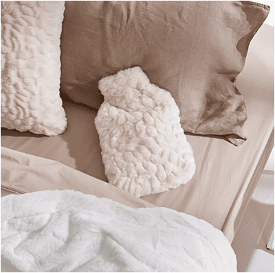 PLAIDS COCOONING - Bouillotte Fausse fourrure blanche Galet