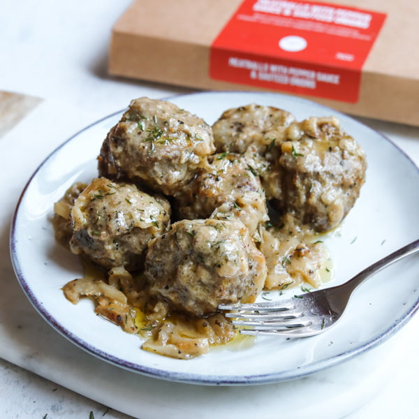 Meatballs With Pepper Sauce and Sauteed Onion Meatballs With Pepper Sauce and Sauteed Onion