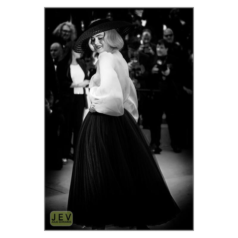 Julie Edwards Monochrome Show 2021 - Elle Fanning Julie Edwards Monochrome Show 2021 - Elle Fanning