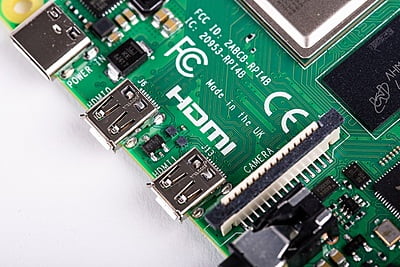 Raspberry Pi 4 Model B (1 GB) Raspberry Pi 4 Model B (1 GB)