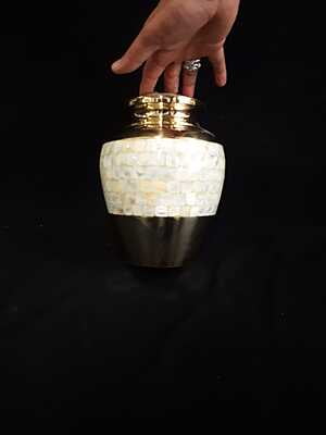 Urn Messing Urn Messing
