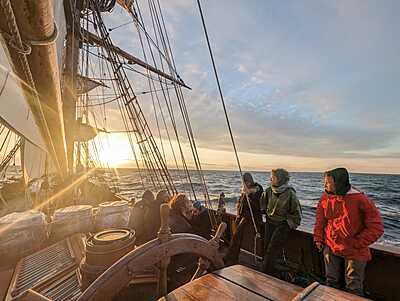22/10/25 Le-Grau-Du-Roi : Découverte de la voile traditionnelle matin 22/10/25 Le-Grau-Du-Roi : Découverte de la voile traditionnelle matin