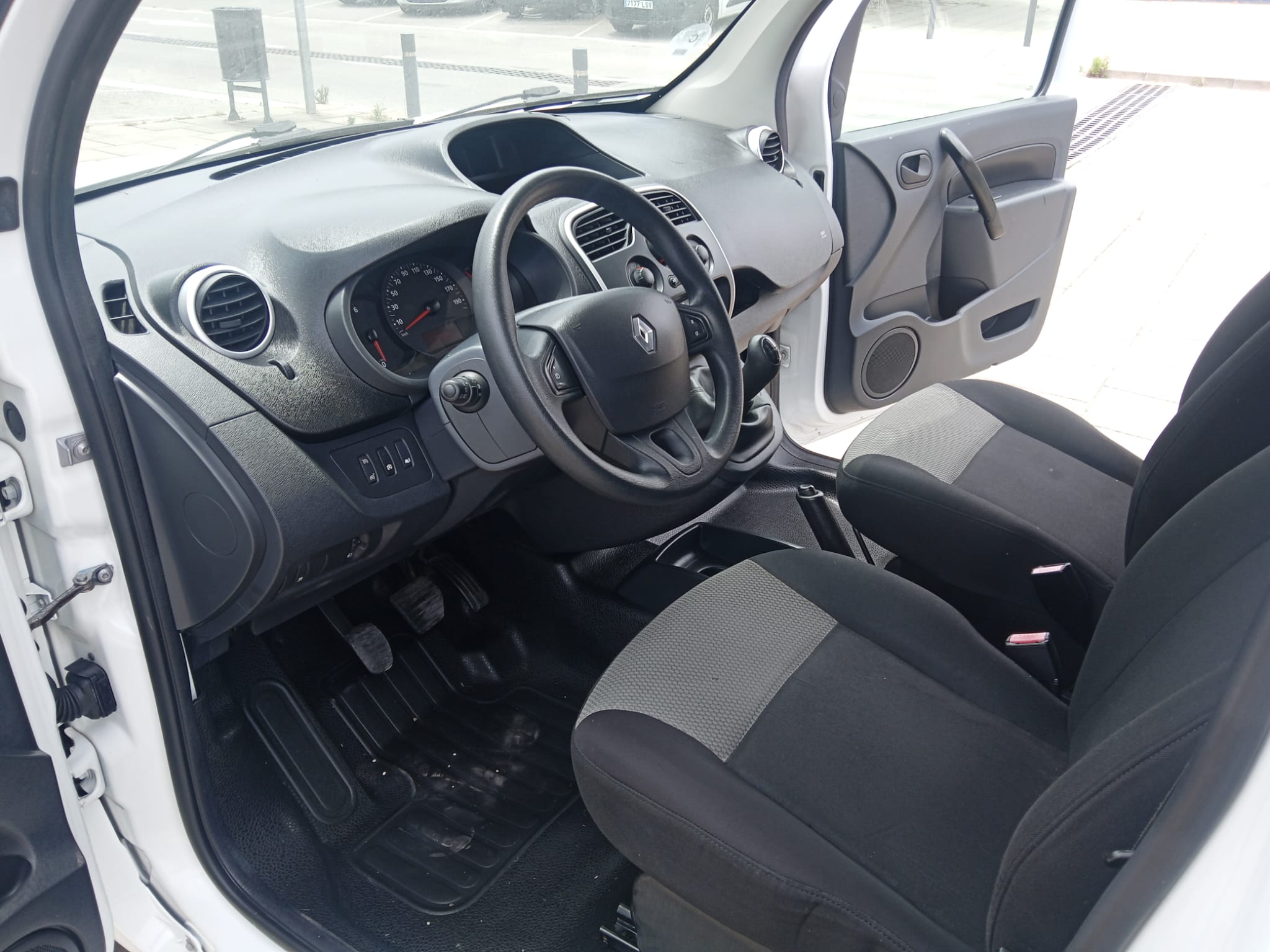 RENAULT KANGOO FURGON 15CC RENAULT KANGOO FURGON 15CC