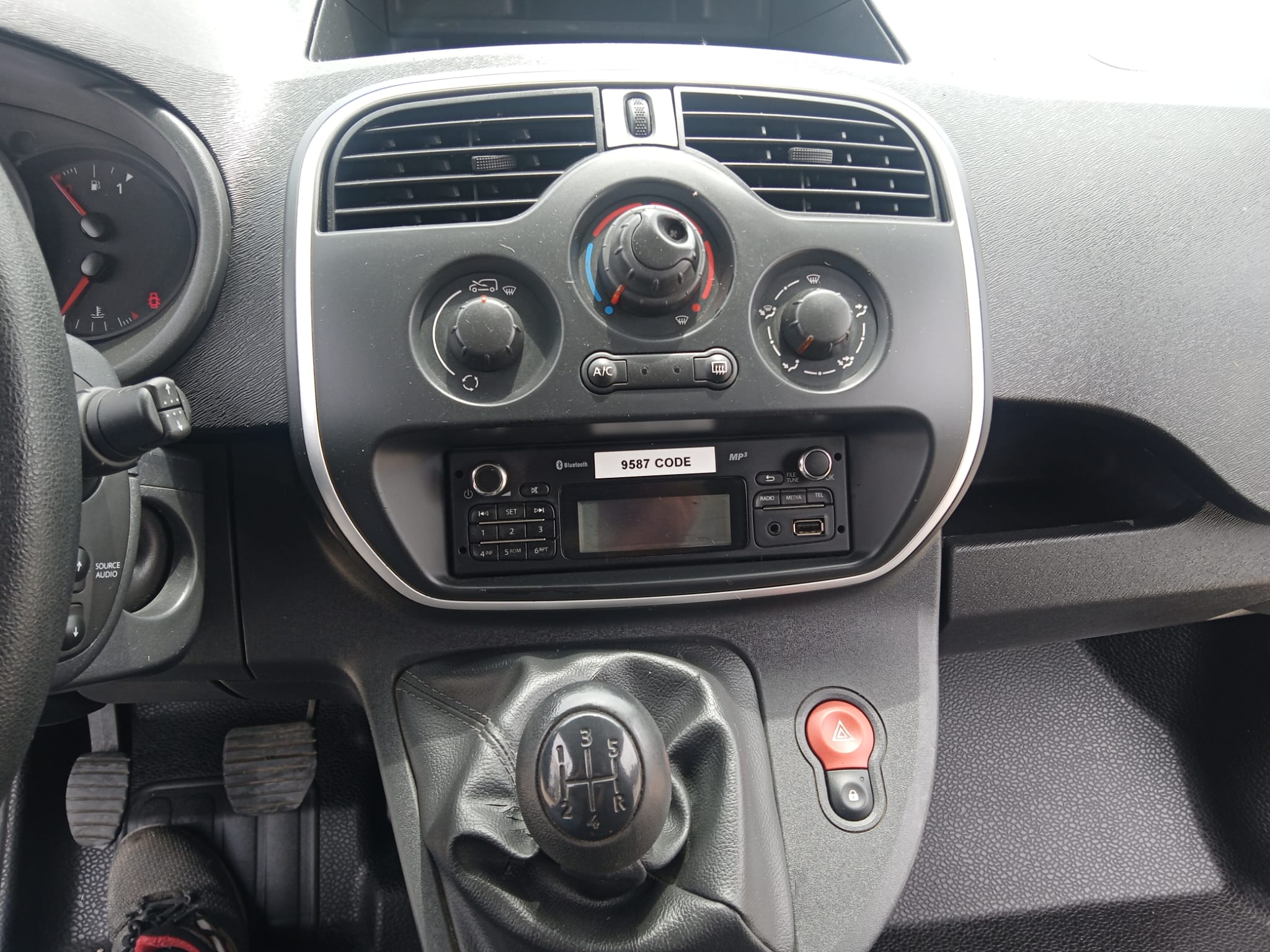 RENAULT KANGOO FURGON 15CC RENAULT KANGOO FURGON 15CC