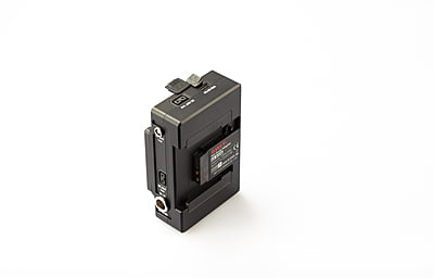 KA-B30B | High load with multi-sockets Hot-Swap Plate, for 28V B-mount battery to B-mount devices KA-B30B | High load with multi-sockets Hot-Swap Plate, for 28V B-mount battery to B-mount devices
