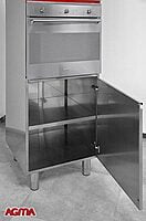 239 - Colonna con forno e porte battenti. Dim. 600x580x2120 mm 239 - Colonna con forno e porte battenti. Dim. 600x580x2120 mm
