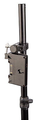 S-7200A | Gold-mount battery plate with clamp for tripod mount, and D-tap socket. S-7200A | Gold-mount battery plate with clamp for tripod mount, and D-tap socket.