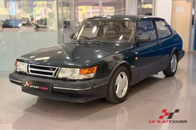 SAAB 900i T 16v
