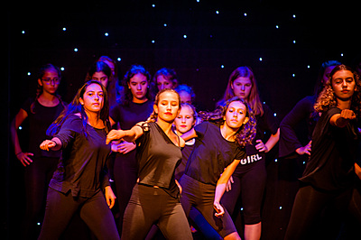 English & Dance Camp English & Dance Camp