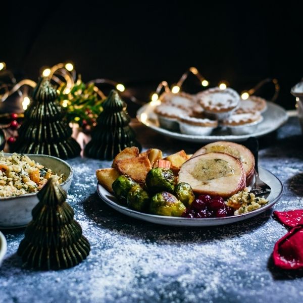 'The Festive Feast' Handmade Christmas Dinner Box - Serves 4 - €94.95 'The Festive Feast' Handmade Christmas Dinner Box - Serves 4 - €94.95