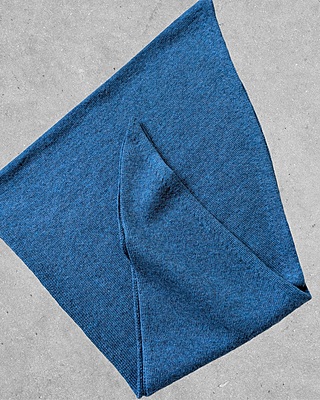 Triangle Cachemire - bleu paon Triangle Cachemire - bleu paon