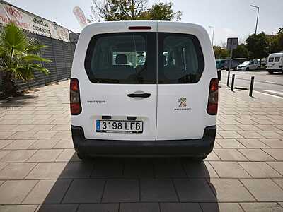 PEUGEOT RIFTER COMBI 1.5 102 CV PEUGEOT RIFTER COMBI 1.5 102 CV
