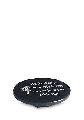 Ovaal gedenksteentje met boom