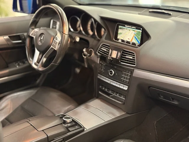 MERCEDES E220d MERCEDES E220d