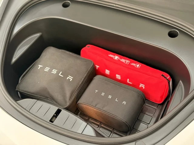 TESLA MODEL 3 PERFORMANCE