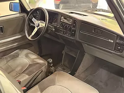 SAAB 900i T 16v