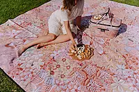 Vanilla Latte Really Big Picnic Rug and Backpack Set Vanilla Latte Really Big Picnic Rug and Backpack Set