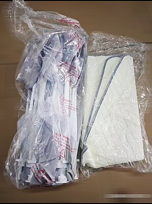 ДЕТСКИ КЪТ Сгъваема шестоъгълна кошара + килимче за игра